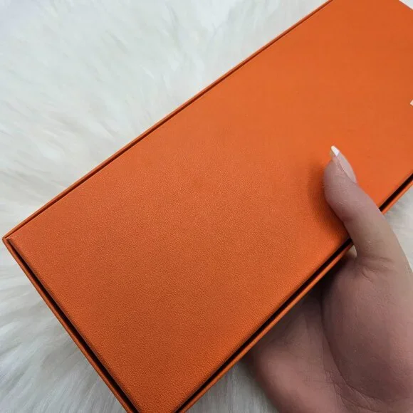 Authentic Hermès Gift Box (Empty) - Picture 2 of 8